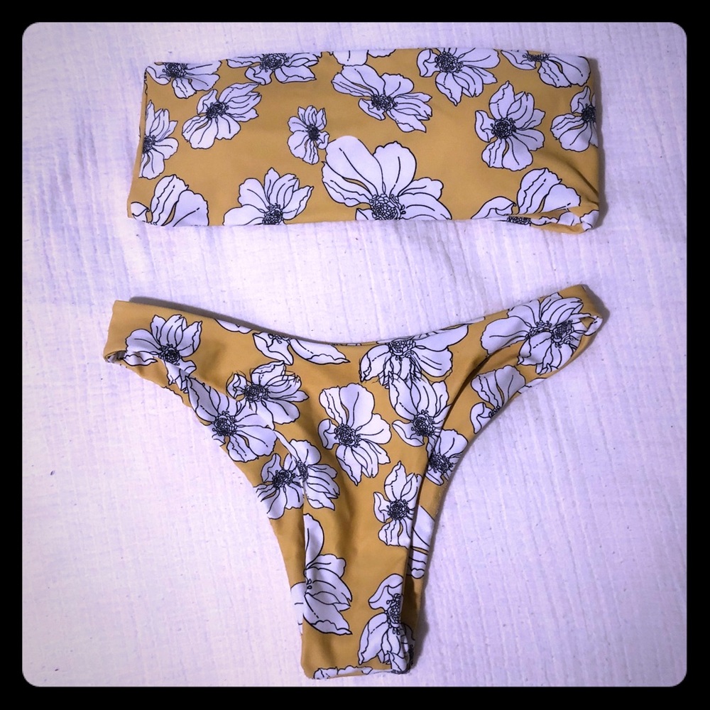 Yellow bikini set
